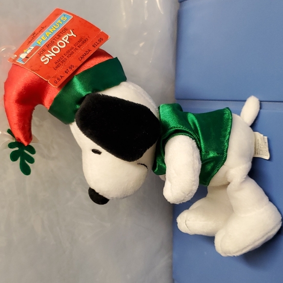 Peanuts Snoopy Joe Mistletoe plush - Picture 4 of 10